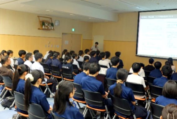SSH向け再生医療講義・再生医療等製品の移植手技体験